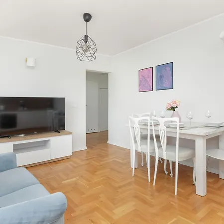 Jasny I Elegancki W Sopocie By Renters Lägenhet