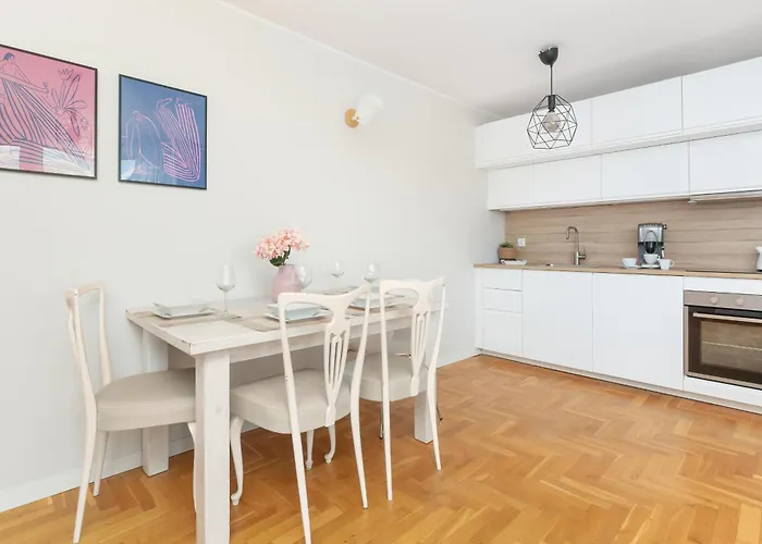 Jasny I Elegancki W Sopocie By Renters Lägenhet Sopot